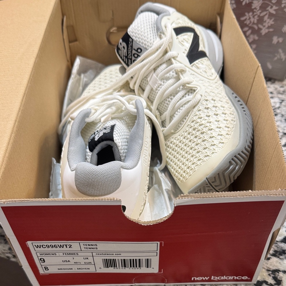 New Balance Womens Cream & Gray Lace-Up Sneakers